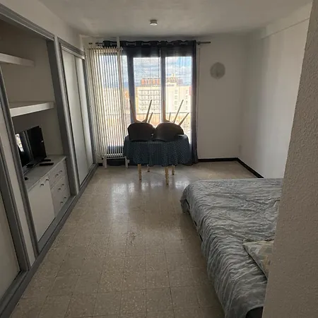 Nouvelle Gare Et Parking Gratuit 佩皮尼昂